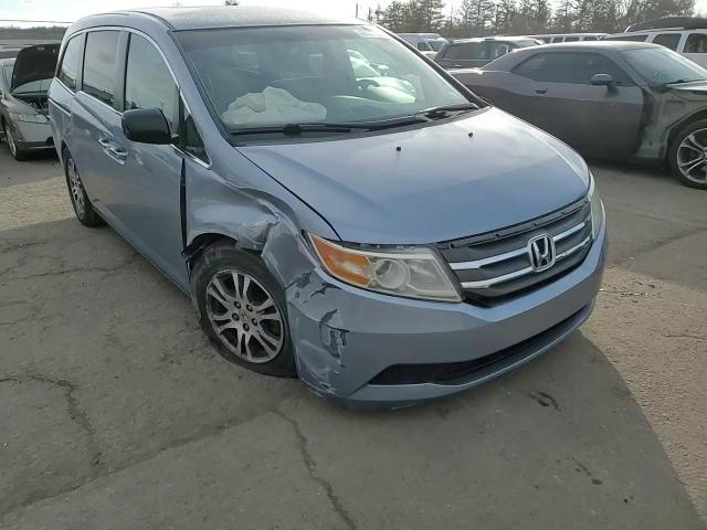 2012 Honda Odyssey - Image 11