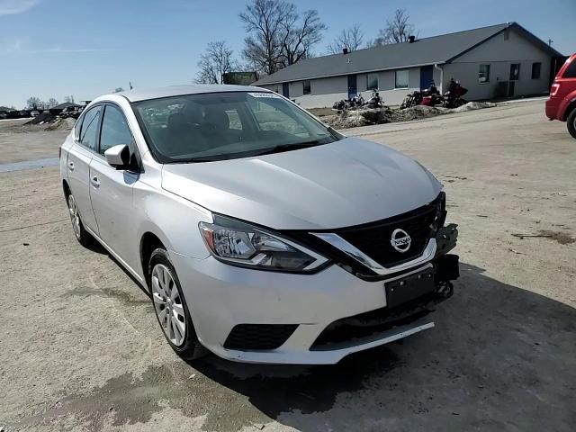 2019 Nissan Sentra - Image 10