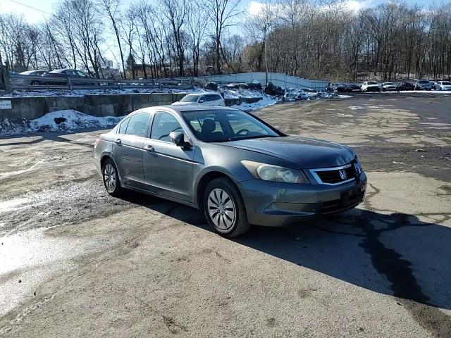 2009 Honda Accord - Image 11