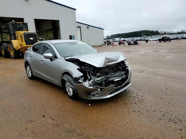 2016 Mazda 3 - Image 10
