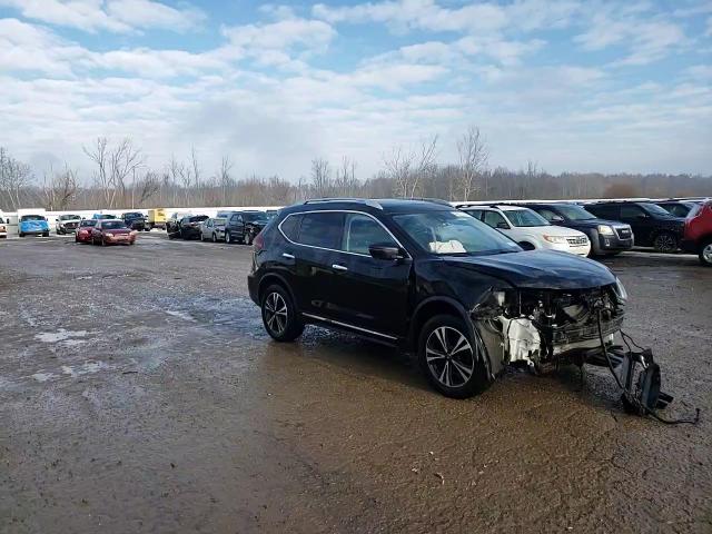 2018 Nissan Rogue - Image 15