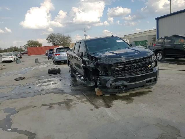 2021 Chevrolet Silverado - Image 14
