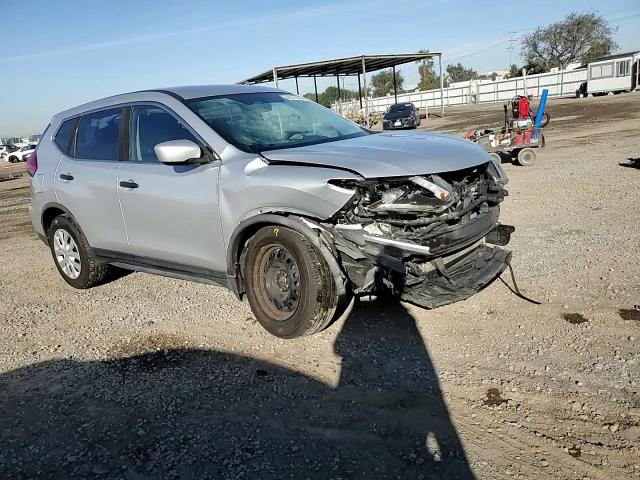 2017 Nissan Rogue - Image 11
