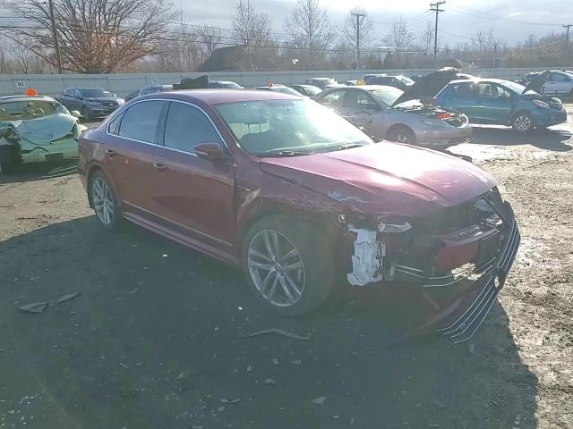 2017 Volkswagen Passat - Image 10