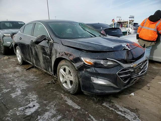 2022 Chevrolet Malibu - Image 11