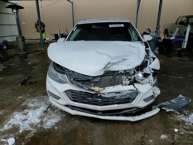 2017 Chevrolet Cruze - Image 11