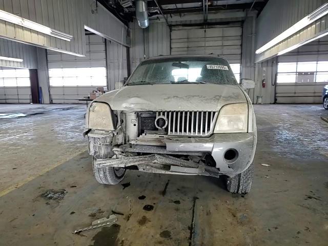 2002 Mercury Mountaineer - Image 11