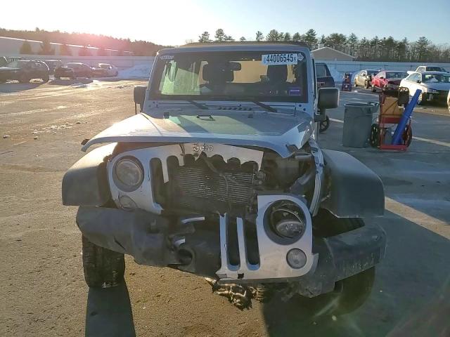2018 Jeep Wrangler - Image 11