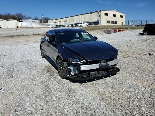 2020 Hyundai Sonata - Image 11