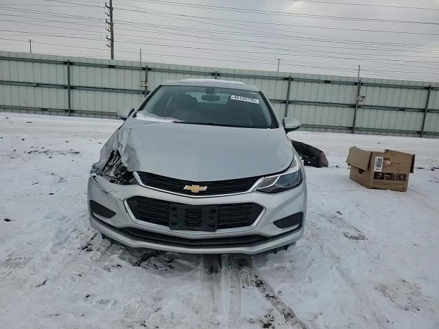2018 Chevrolet Cruze - Image 11