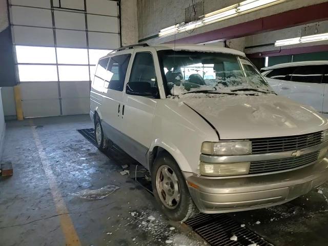 2004 Chevrolet Astro - Image 11