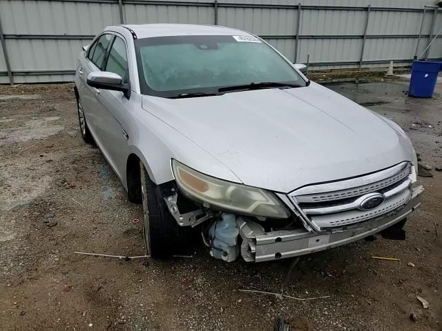 2010 Ford Taurus - Image 11