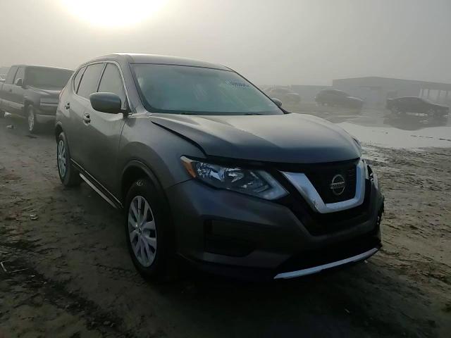 2018 Nissan Rogue - Image 10