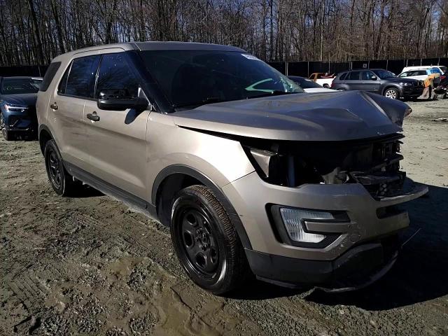2017 Ford Explorer - Image 11