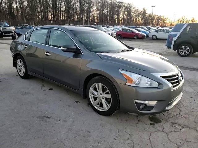 2014 Nissan Altima - Image 13