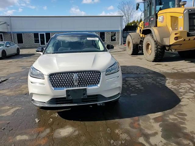 2020 Lincoln Corsair - Image 11