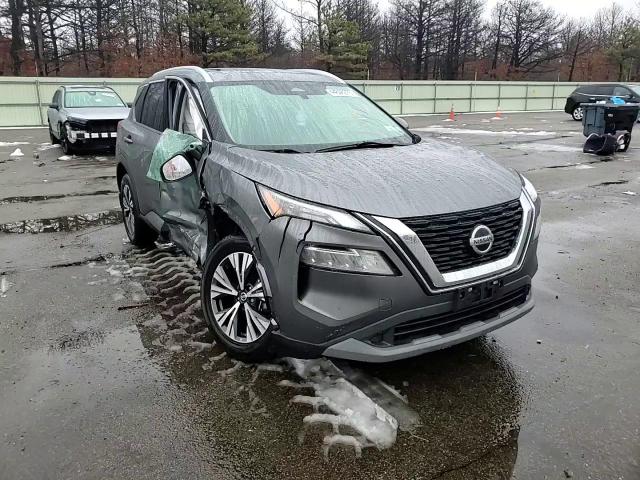 2021 Nissan Rogue - Image 12