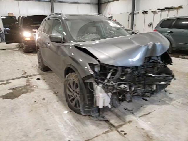 2016 Nissan Rogue - Image 12
