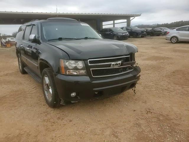 2013 Chevrolet Suburban - Image 12