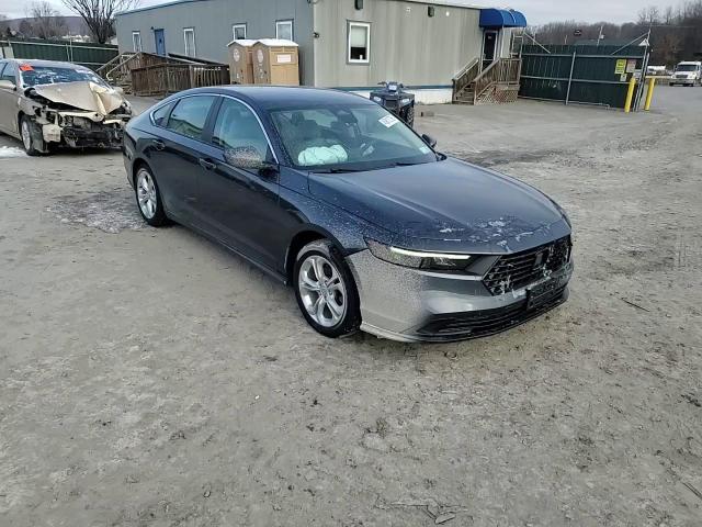2023 Honda Accord - Image 11