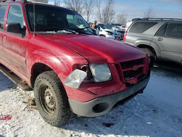 2004 Ford Explorer - Image 11