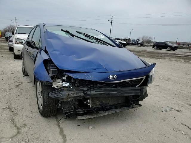 2017 Kia Forte - Image 11