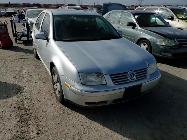 2005 Volkswagen Jetta - Image 11