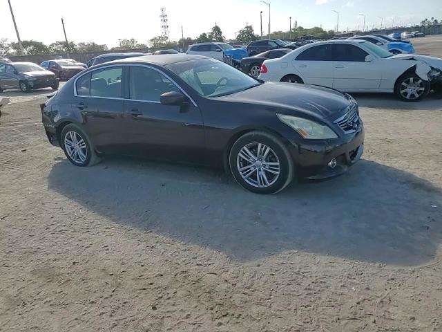2013 Infiniti G - Image 11