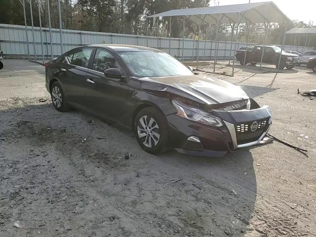 2020 Nissan Altima - Image 11
