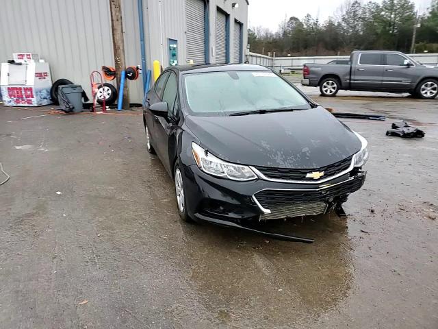2017 Chevrolet Cruze - Image 13