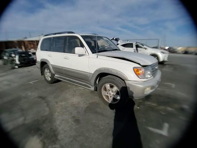 2003 Toyota Land Cruiser - Image 12