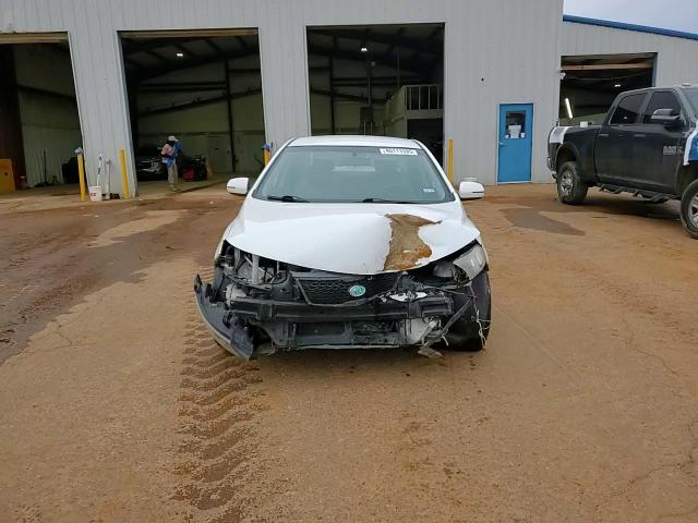 2013 Kia Forte - Image 11