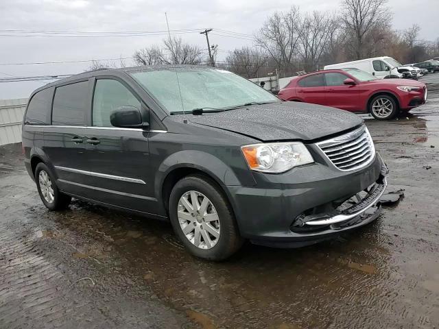 2012 Chrysler Town & Country - Image 12