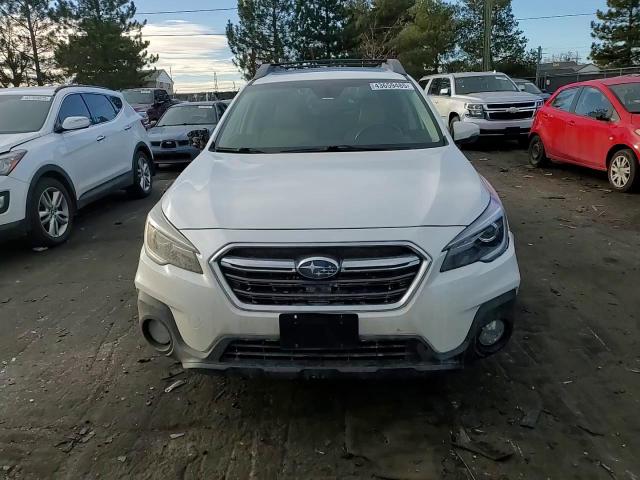 2019 Subaru Outback - Image 11