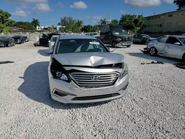 2015 Hyundai Sonata - Image 13