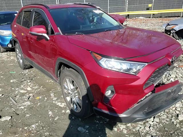 2019 Toyota RAV 4 - Image 12