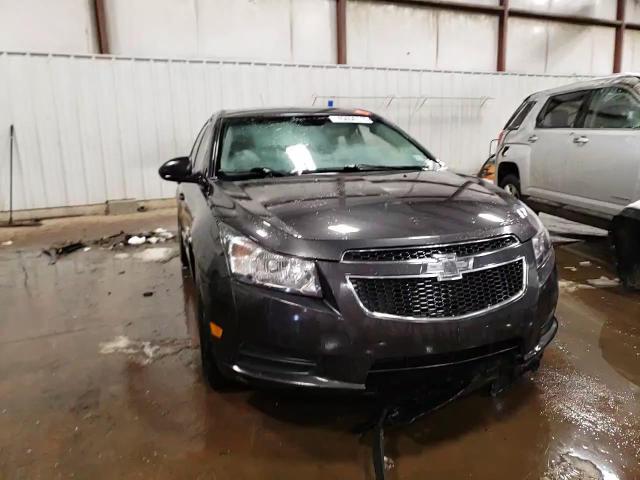 2014 Chevrolet Cruze - Image 13