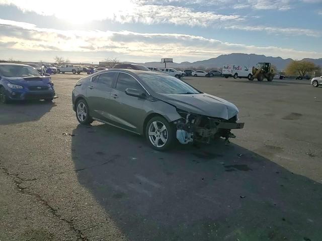 2016 Chevrolet Volt - Image 10