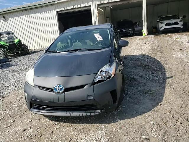 2012 Toyota Prius - Image 13