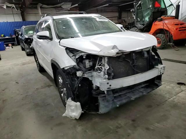 2014 Toyota Highlander - Image 11