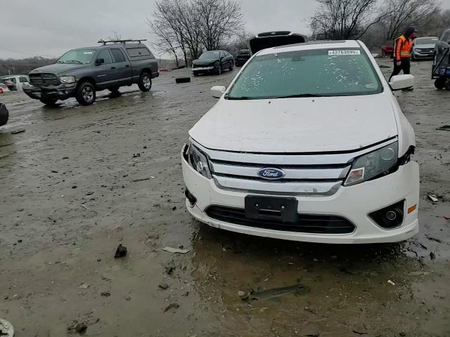 2011 Ford Fusion - Image 11