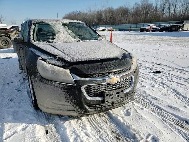 2016 Chevrolet Malibu - Image 10