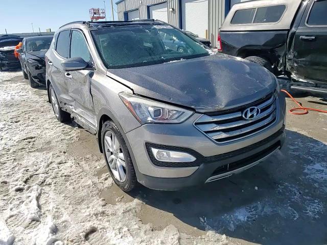 2015 Hyundai Santa Fe - Image 13
