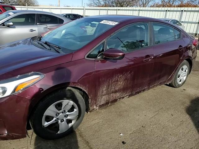 2017 Kia Forte - Image 10