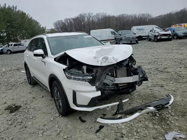 2022 Kia Sorento - Image 12