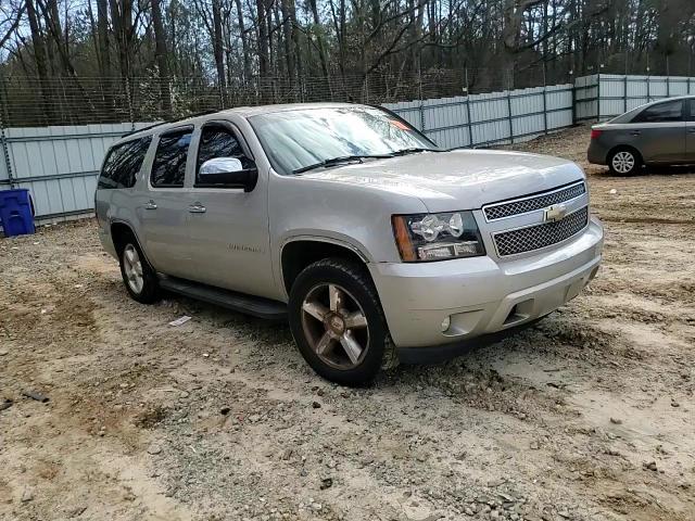 2007 Chevrolet Suburban - Image 12