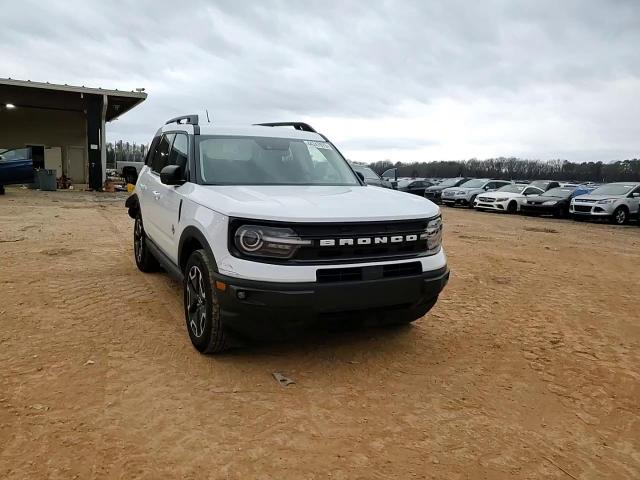 2023 Ford Bronco - Image 12