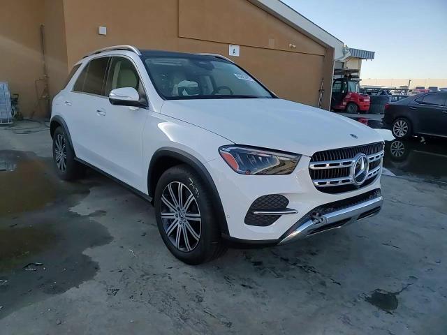 2024 Mercedes-Benz GLE - Image 10