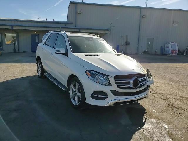 2018 Mercedes-Benz GLE - Image 14