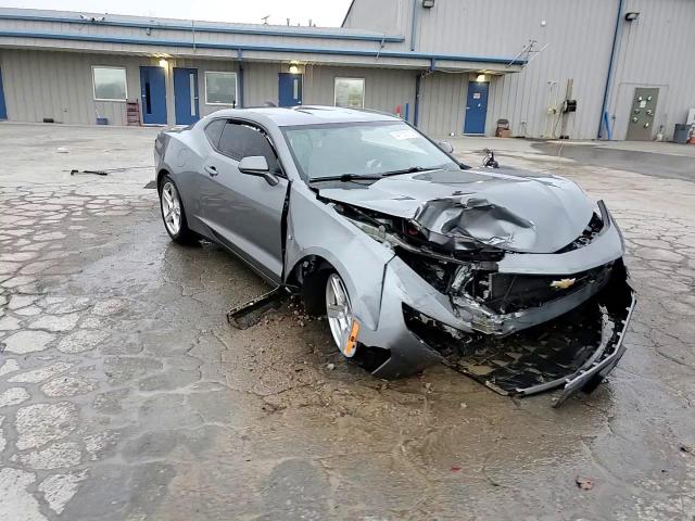 2019 Chevrolet Camaro - Image 13